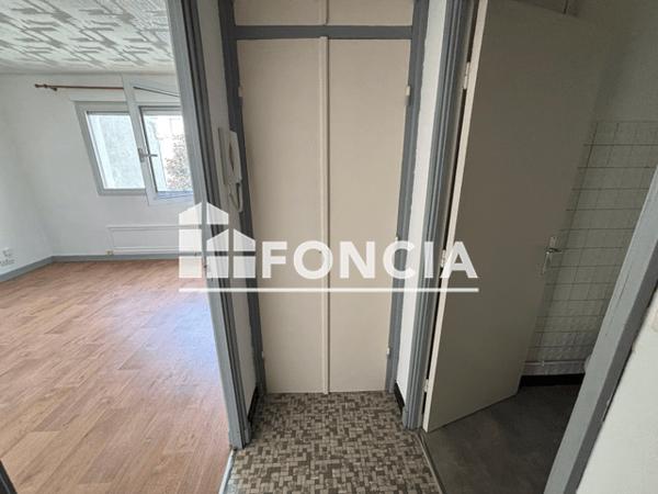 Location Studio 27.12 m² - 19 RUE DU CHANOINE JACOB Nancy 54000