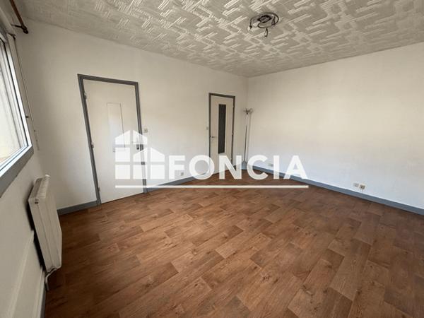 Location Studio 27.12 m² - 19 RUE DU CHANOINE JACOB Nancy 54000