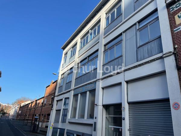 Bureaux à louer à Lille - Petites surfaces rénovées avec parking gratuit et services inclus