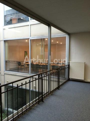 Bureaux à louer à Lille - Petites surfaces rénovées avec parking gratuit et services inclus