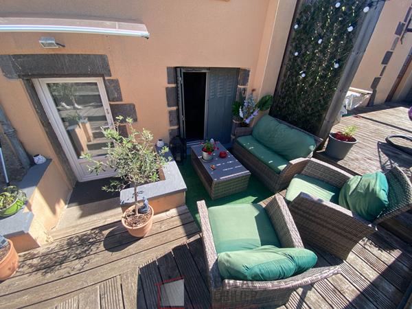 IMMEUBLE avec TERRASSES et PARKINGS