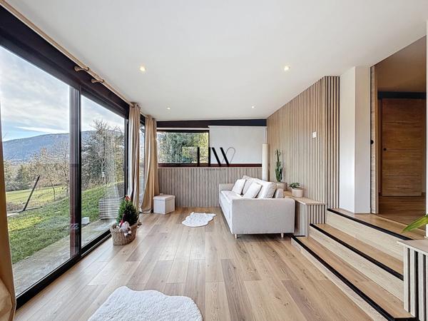 Chalet à vendre - entièrement rénovée avec vue panoramique lac et montagne - 8 pièces SEVRIER (74)