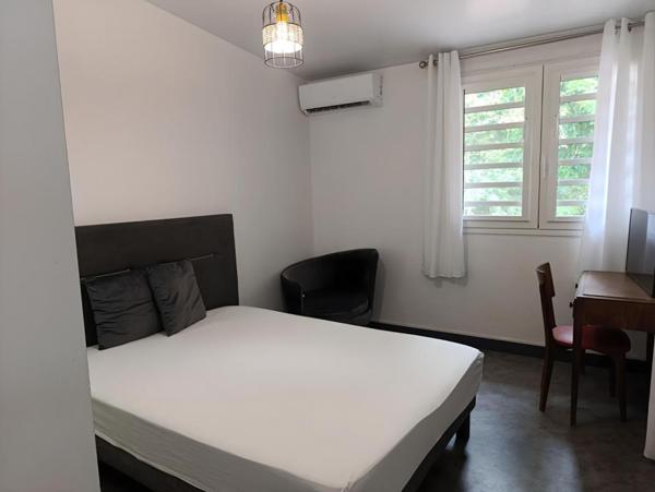 VILLA F6 DE PRESTIGE DE 153 M² AVEC PISCINE A FORT DE FRANCE