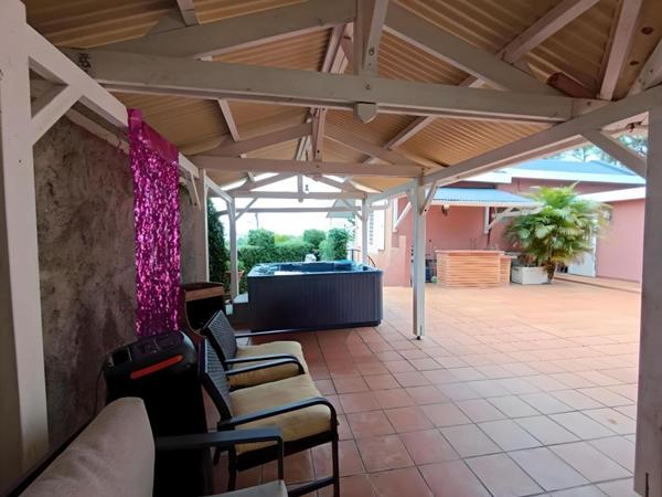 VILLA F6 DE PRESTIGE DE 153 M² AVEC PISCINE A FORT DE FRANCE