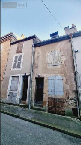 Maison de ville à vendre à Langres en Haute-Marne (52200), ref :   
intra-muros