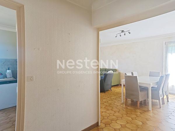 EXCLUSIVITE ! CENTRE RETOURNAC  MAISON TRADITIONNELLE avec 4 chambres sur1300 M2 DE TERRAIN avec double garage