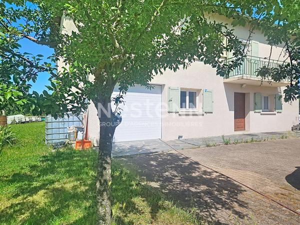 EXCLUSIVITE ! CENTRE RETOURNAC  MAISON TRADITIONNELLE avec 4 chambres sur1300 M2 DE TERRAIN avec double garage