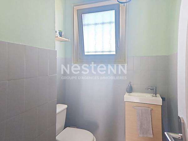 EXCLUSIVITE ! CENTRE RETOURNAC  MAISON TRADITIONNELLE avec 4 chambres sur1300 M2 DE TERRAIN avec double garage