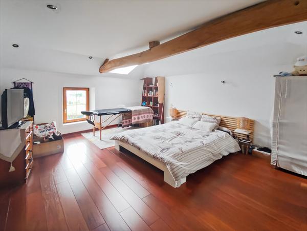 Maison avec beaux volumes 181 m2 habitables