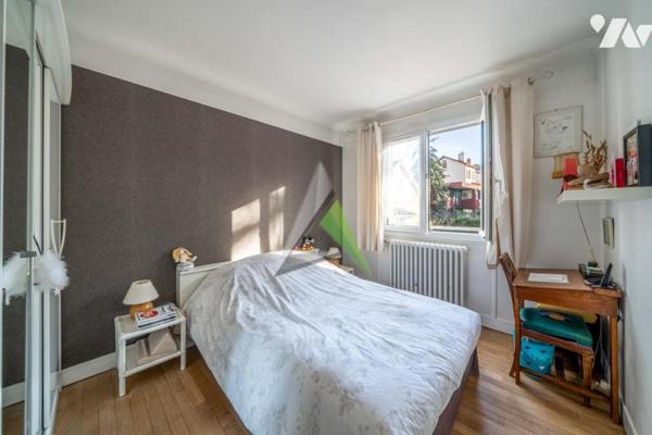 Clamart - Maison de ville avec jardin et 3 chambres (120 m2 environ)