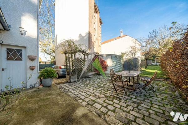 Clamart - Maison de ville avec jardin et 3 chambres (120 m2 environ)