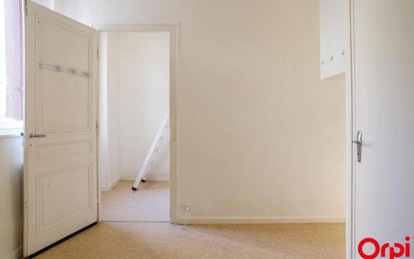 Appartement à louer    1 pièce • 37 m2 Villeurbanne