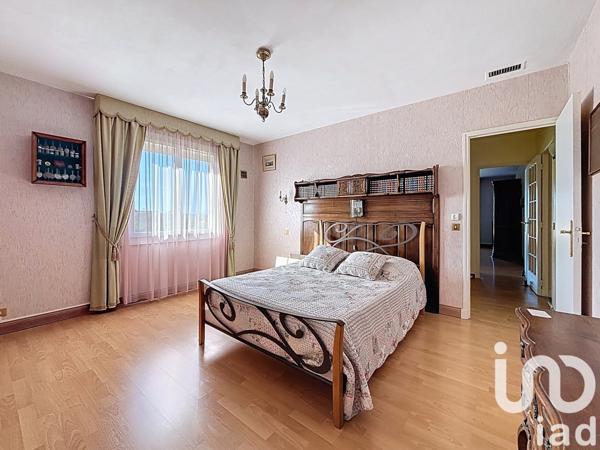 Maison à vendre 7 pièces 280 m² Vitrolles