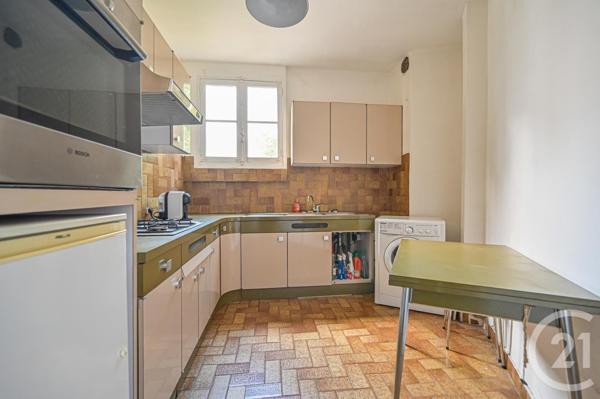 Appartement F3 à vendre  3 pièces - 66,50 m2 LE KREMLIN BICETRE - 94