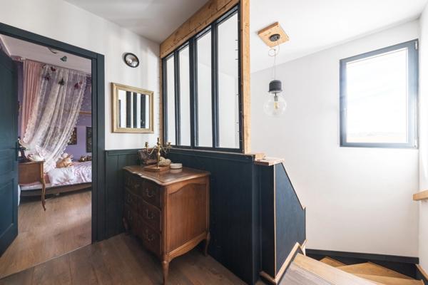 VAROIS MAISON DE 143 M2 AVEC SOUS-SOL ET ATELIER SUR 780 M2 DE TERRAIN