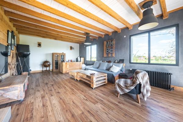 VAROIS MAISON DE 143 M2 AVEC SOUS-SOL ET ATELIER SUR 780 M2 DE TERRAIN
