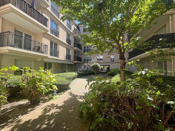 Appartement 3 pièces à Puteaux avec parking et Balcon