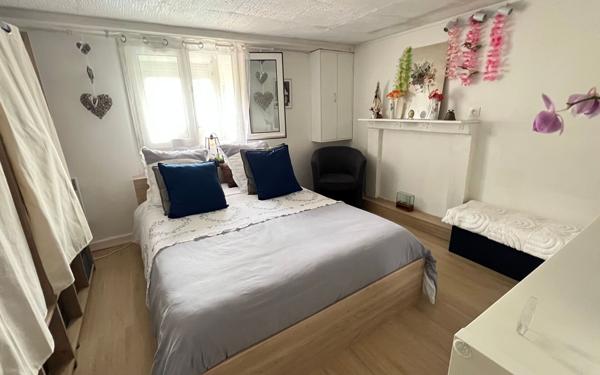 Maison à vendre    5 pièces • 116,17 m2 Carhaix-Plouguer