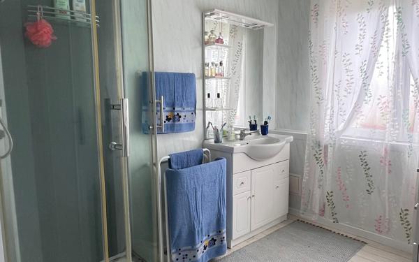 Maison à vendre    5 pièces • 116,17 m2 Carhaix-Plouguer