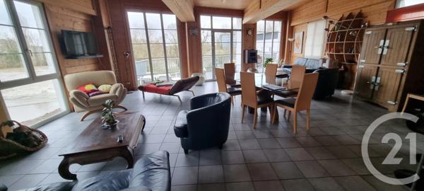Immeuble à vendre  544 m 2   LE CREUSOT  - 71