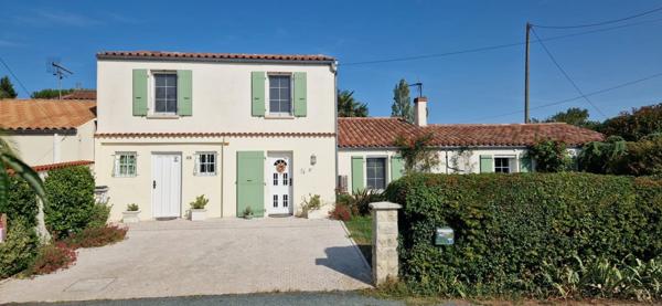 MARANS (17230 ) - MAISON - PISCINE CHAUFFÉE - DÉPENDANCES - TERRAIN - ÉTANG