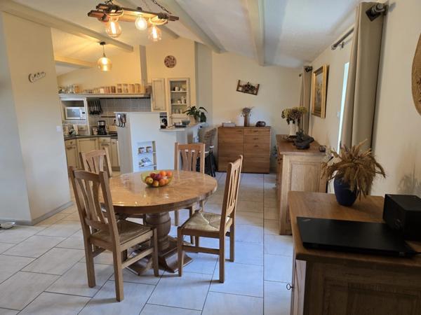 MARANS (17230 ) - MAISON - PISCINE CHAUFFÉE - DÉPENDANCES - TERRAIN - ÉTANG