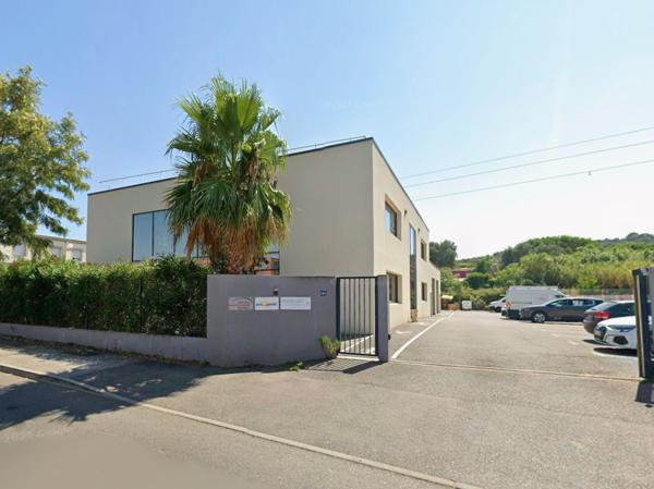 Bureaux PMR avec parkings à louer - ZA La Millone - Six-Fours