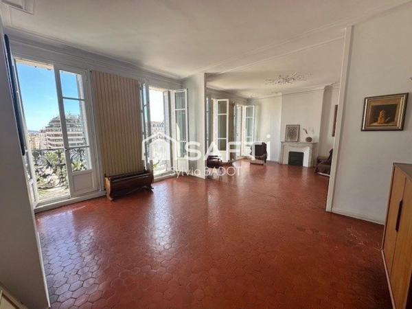 EXCLUSIVITE TOULON PLACE DE LA LIBERTE APPARTEMENT HAUSSMANNIEN T5 + CAVE