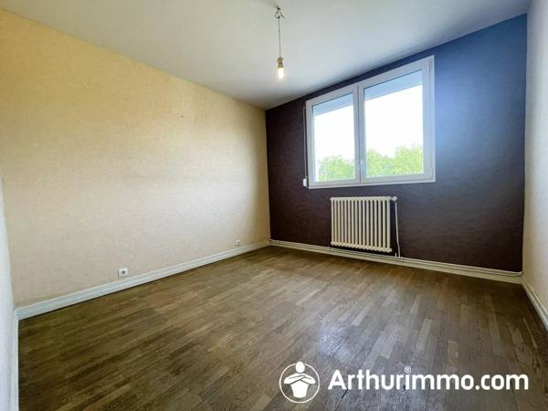 Vente                                                      Appartement
                        
                     3 pièces                      95 m2                     à Valentigney
