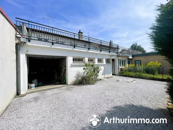 Vente                                                      Appartement
                        
                     3 pièces                      95 m2                     à Valentigney