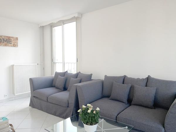 T4 79 m2 avec balcon et place de parking privative