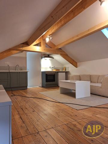 Appartement à louer Pons : 2 pièces, 30m² avec 1 chambre(s) à 530€ - AJP Immobilier Pons