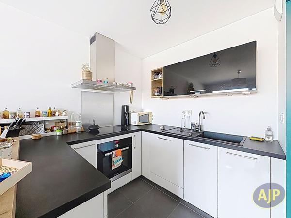 Appartement à louer Nantes : 3 pièces, 61m² avec 2 chambre(s) à 870€ - AJP Immobilier Nantes Ouest
