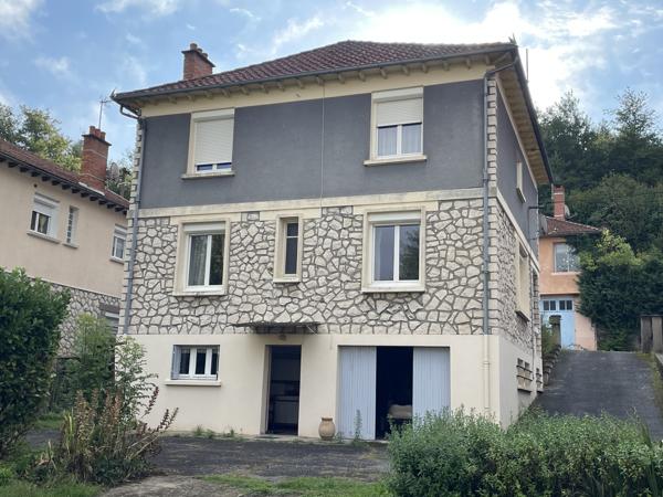 Maison T7 en pierre sur sous-sol complet avec 816m² de terrain