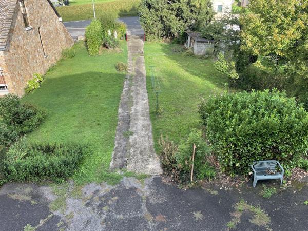 Maison T7 en pierre sur sous-sol complet avec 816m² de terrain