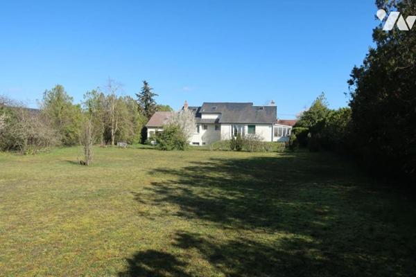 Maison T5 -sous-sol - Jardin - Possibilité de détacher 2 terrains à bâtir - 2880m² cadastré