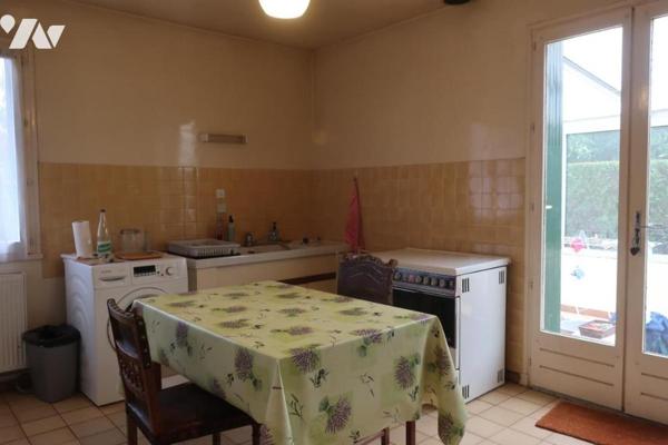 Maison T5 -sous-sol - Jardin - Possibilité de détacher 2 terrains à bâtir - 2880m² cadastré