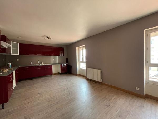 Appartement 5 pièces à louer à Melun - Exclusivité ERA Saint Ambroise