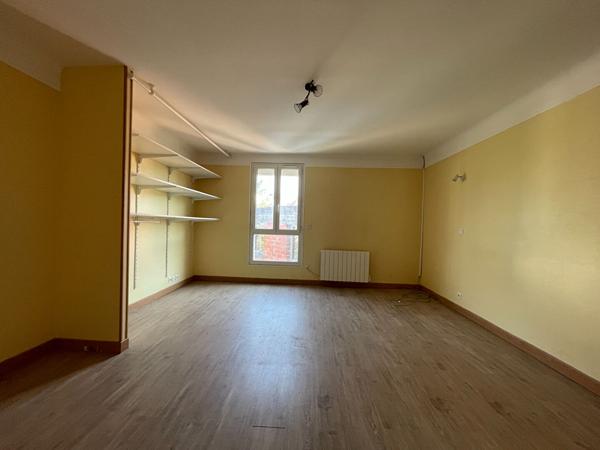 Appartement 5 pièces à louer à Melun - Exclusivité ERA Saint Ambroise