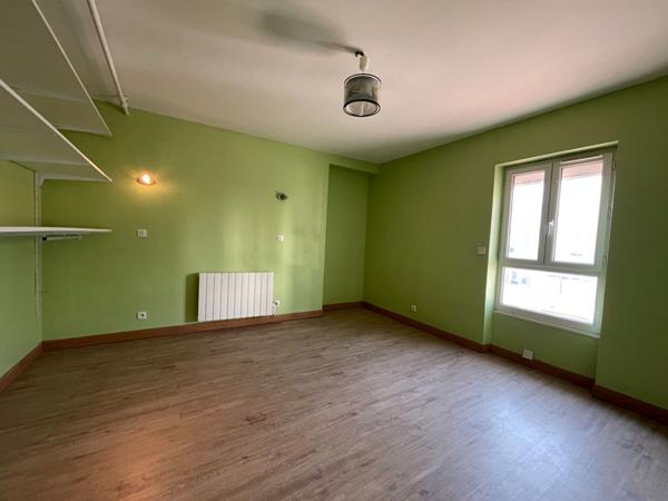 Appartement 5 pièces à louer à Melun - Exclusivité ERA Saint Ambroise