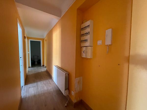 Appartement 5 pièces à louer à Melun - Exclusivité ERA Saint Ambroise