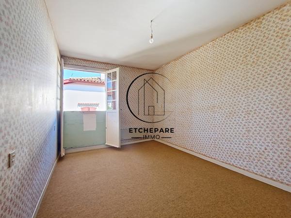 Garris (64120) Ensemble immobilier composé de 2 maisons