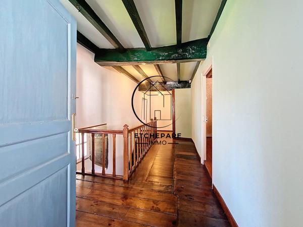 Garris (64120) Ensemble immobilier composé de 2 maisons