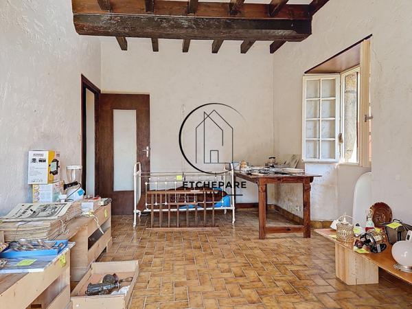 Garris (64120) Ensemble immobilier composé de 2 maisons