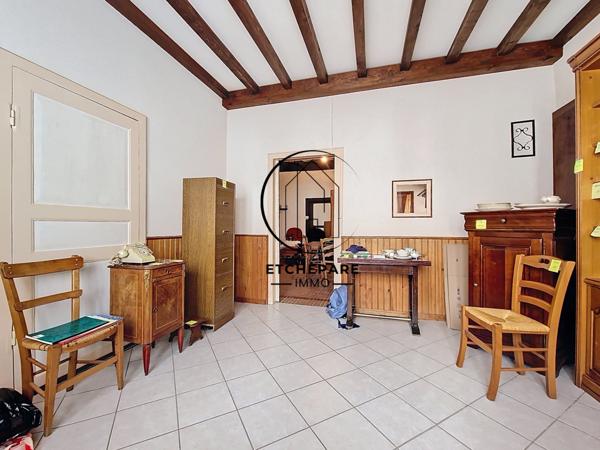 Garris (64120) Ensemble immobilier composé de 2 maisons