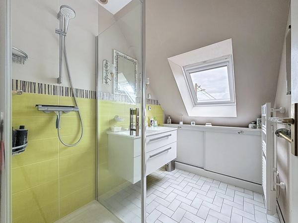 Maison 212 m2 à Fondettes proche du centre ville, 7 chambres