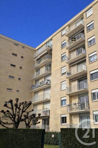 Appartement F4 à vendre  4 pièces - 75 m2 RAMBOUILLET - 78