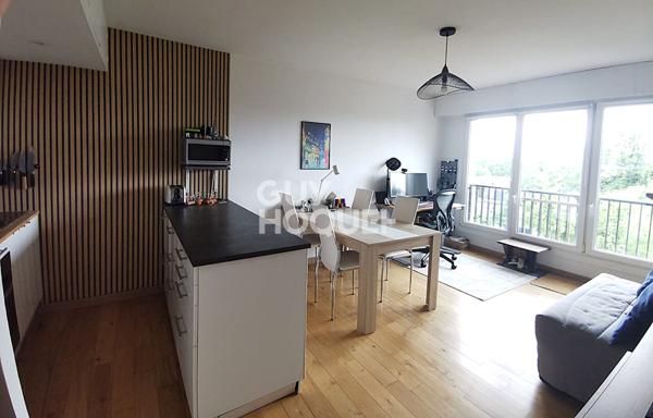 À vendre : Charmant appartement de 2 pièces à LA MADELEINE !
