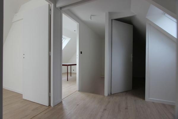 UNE MAISON RÉNOVÉE DANS LE QUARTIER DE MANOIR DES SALLES. -