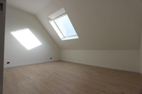 UNE MAISON RÉNOVÉE DANS LE QUARTIER DE MANOIR DES SALLES. -
